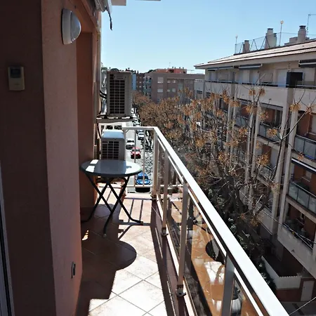 Torredembarra, Muy Cerca De La Playa! Apartamento *